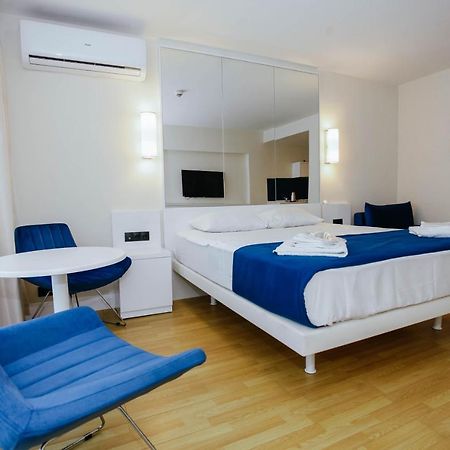 Orbi City Sea View - Special Category Aparthotel Batumi Exteriör bild
