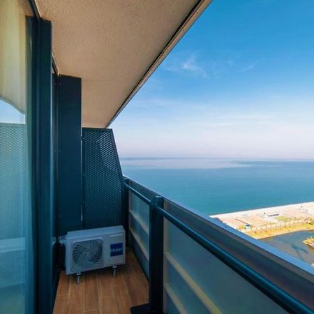 Orbi City Sea View - Special Category Aparthotel Batumi Exteriör bild
