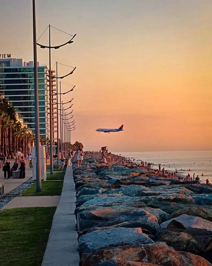 Orbi City Sea View - Special Category Aparthotel Batumi Exteriör bild