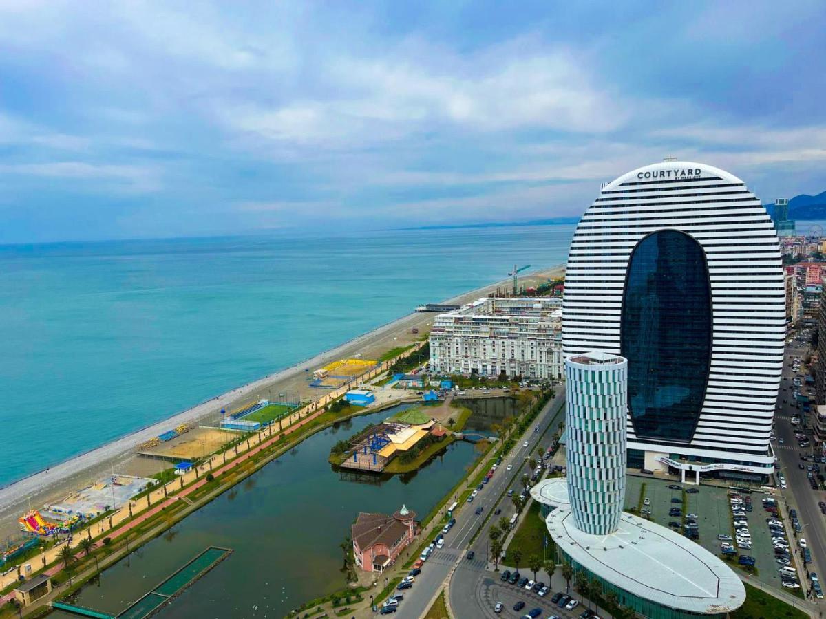 Orbi City Sea View - Special Category Aparthotel Batumi Exteriör bild
